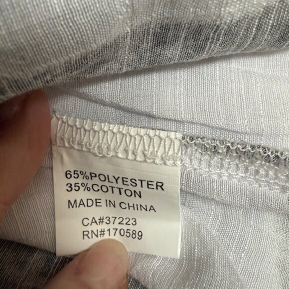 Creation white and black cotton/poly button down tunic top. - Picture 6 of 7